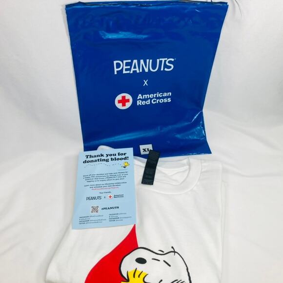 NEW w/ bag PEANUTS x American Red Cross SNOOPY - Joe Cool - Woodstock XL Shirt - Picture 3 of 5